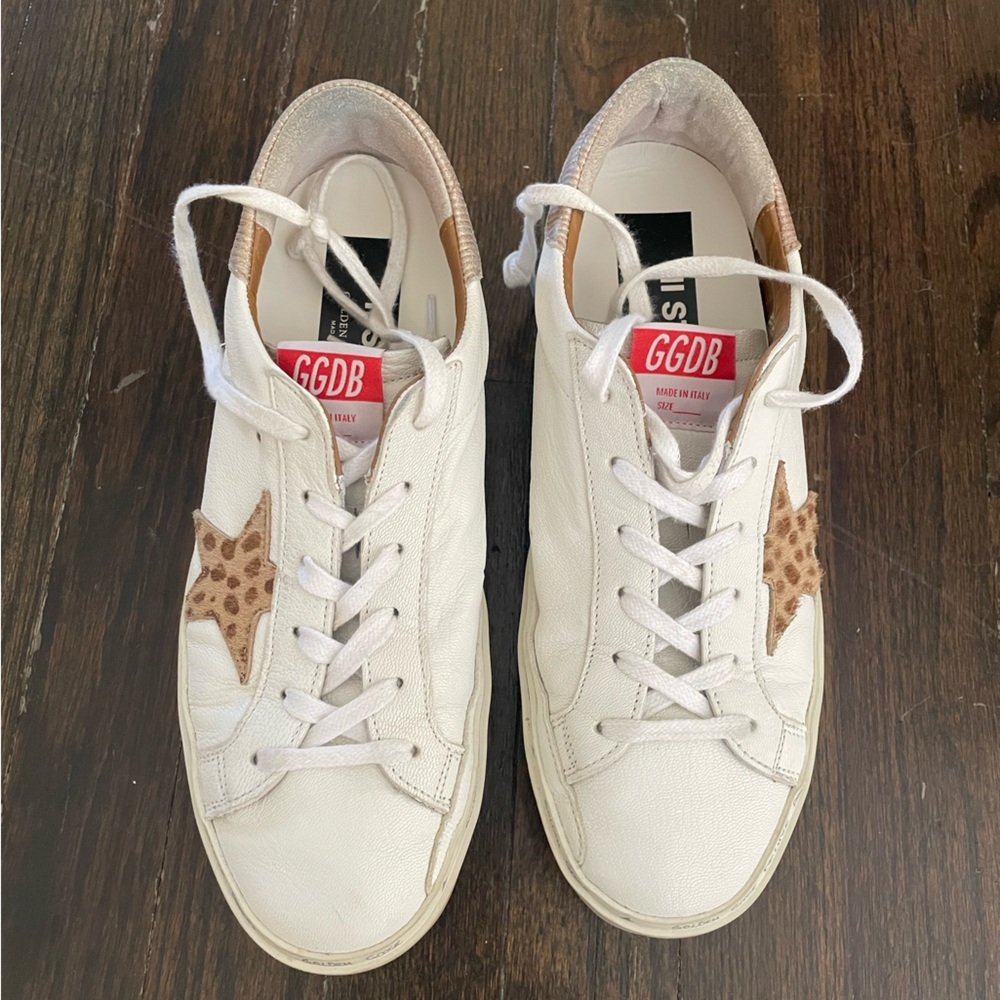 Golden Goose Hi Stars with giraffe print Star